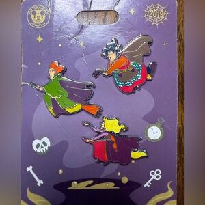 Disney Hocus Pocus Pin Set